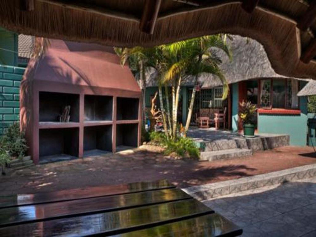 La Rochelle Inn Richards Bay Exterior photo